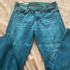 Kut from the Cloth Jeans, Carrie Boyfriend style.